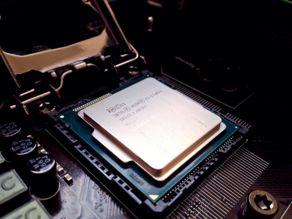 PC Gamer com Intel Xeon Mitos x Verdades